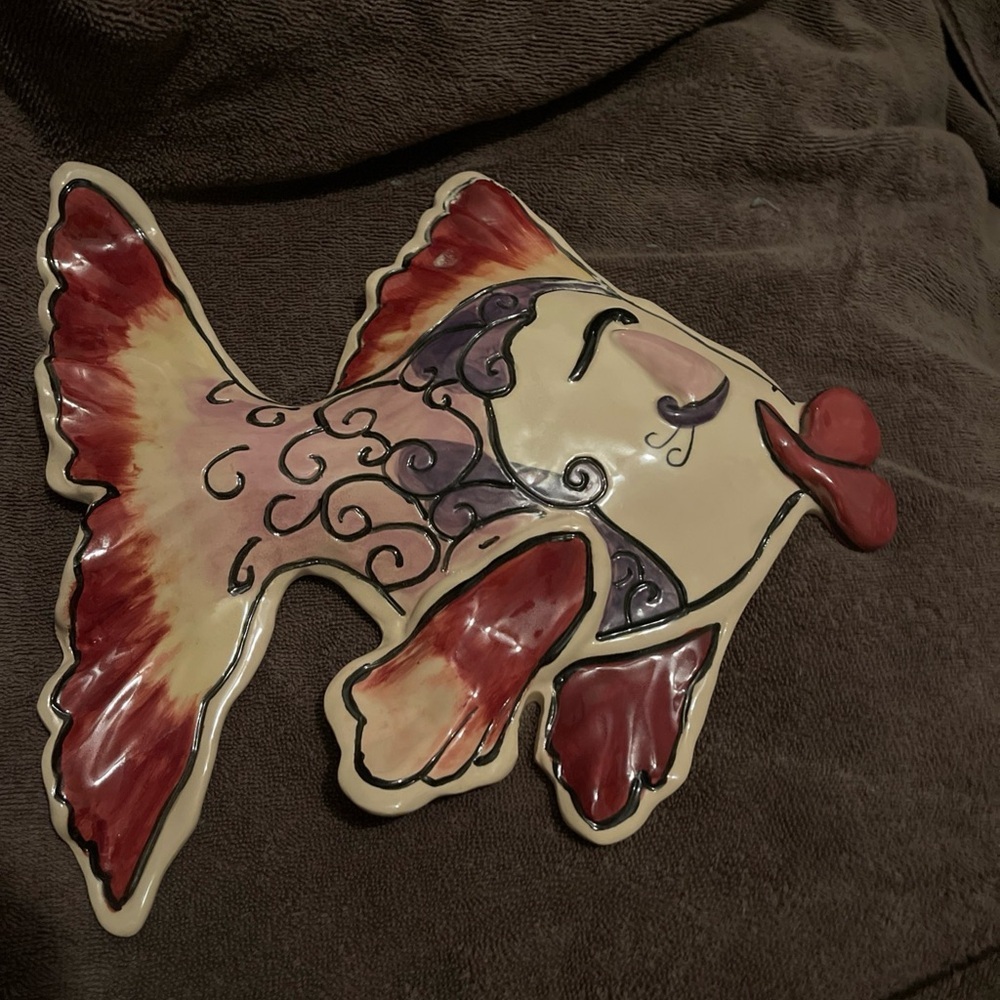 Blue Sky Clayworks Hand Painted Ceramic Kissy Fish Pink Heather Goldmine